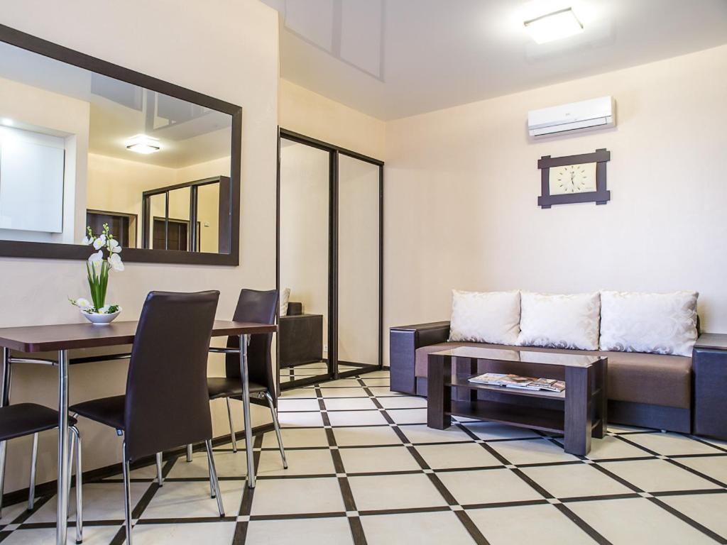 Luxury One Bedrooms 23 August ハルキウ エクステリア 写真